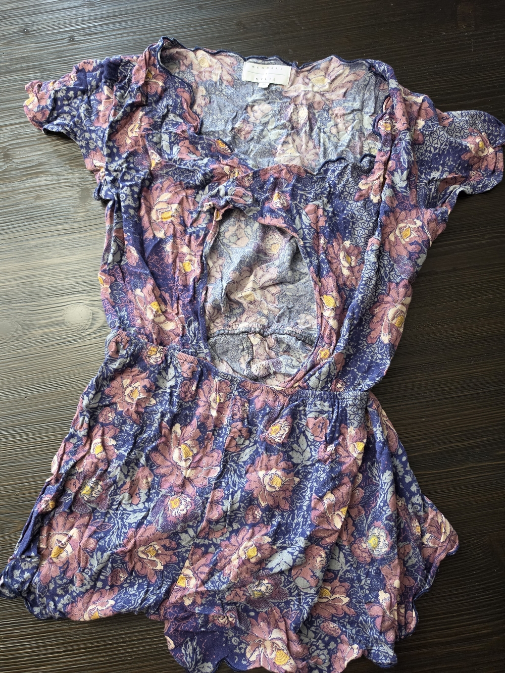 Kendall & Kylie Purple Floral Cutout Short Sleeve Top